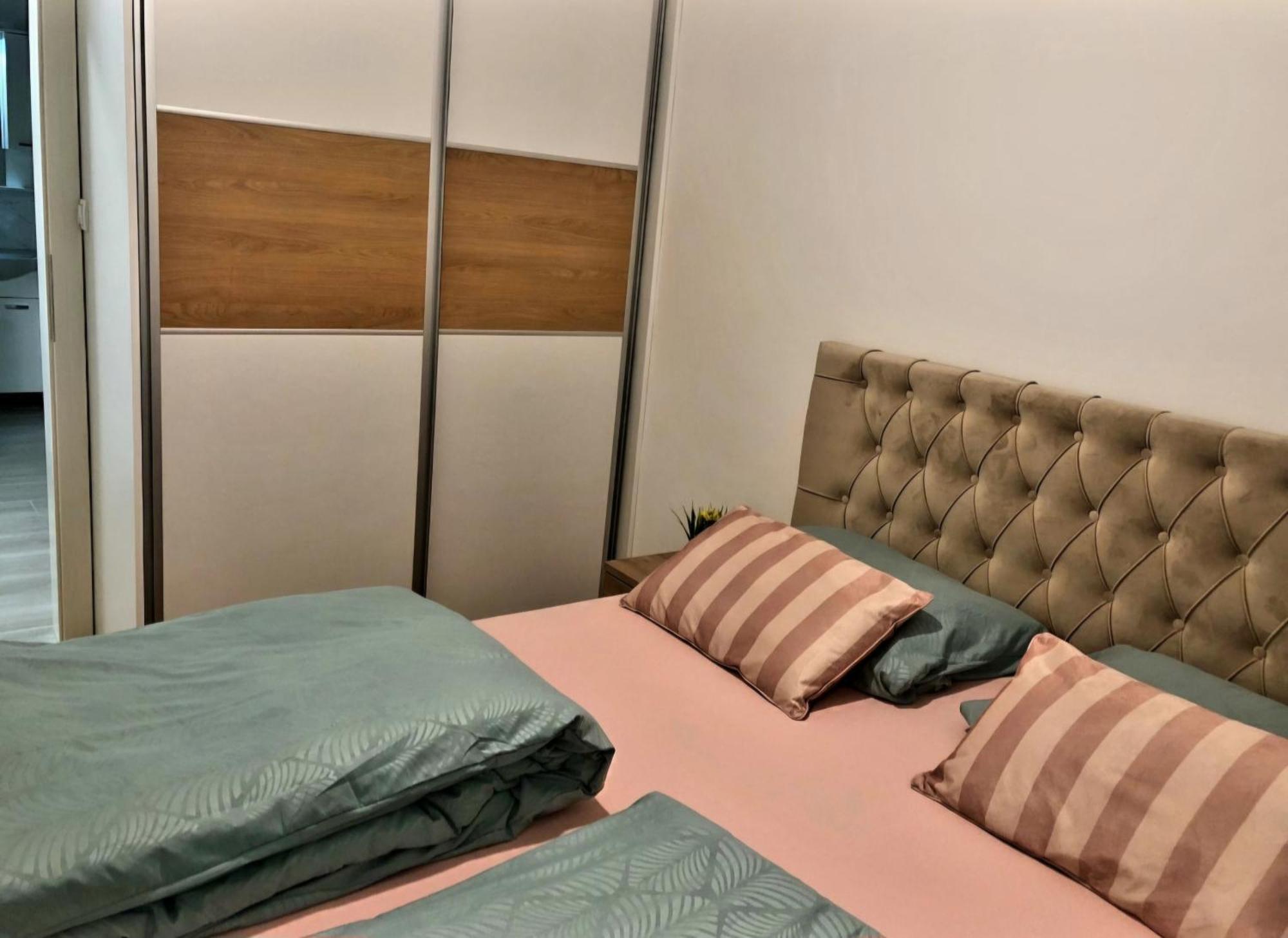 Berlin Apartment *